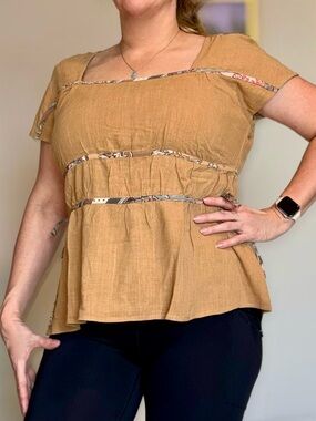 Hem & Thread Caramel Short-Sleeve Peplum Top